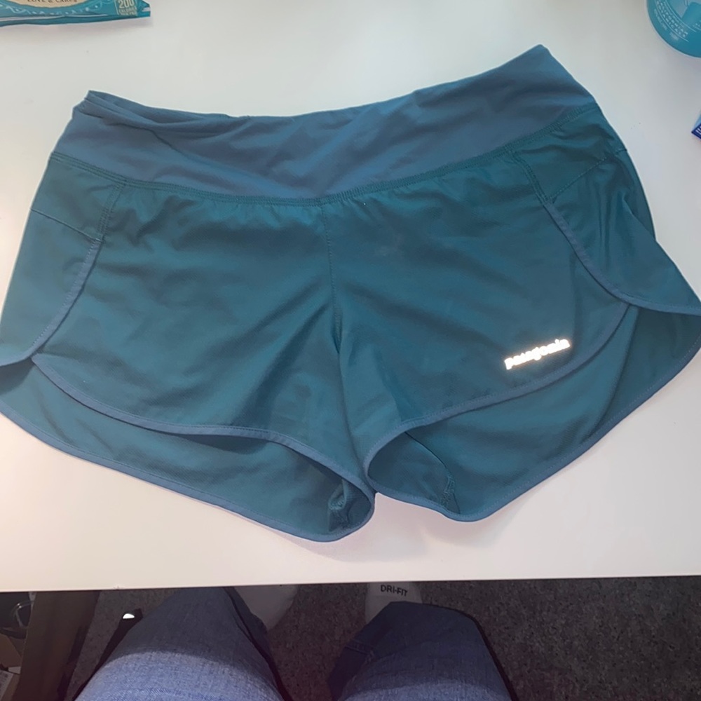 condition-barely worn    inseam-3 inches
